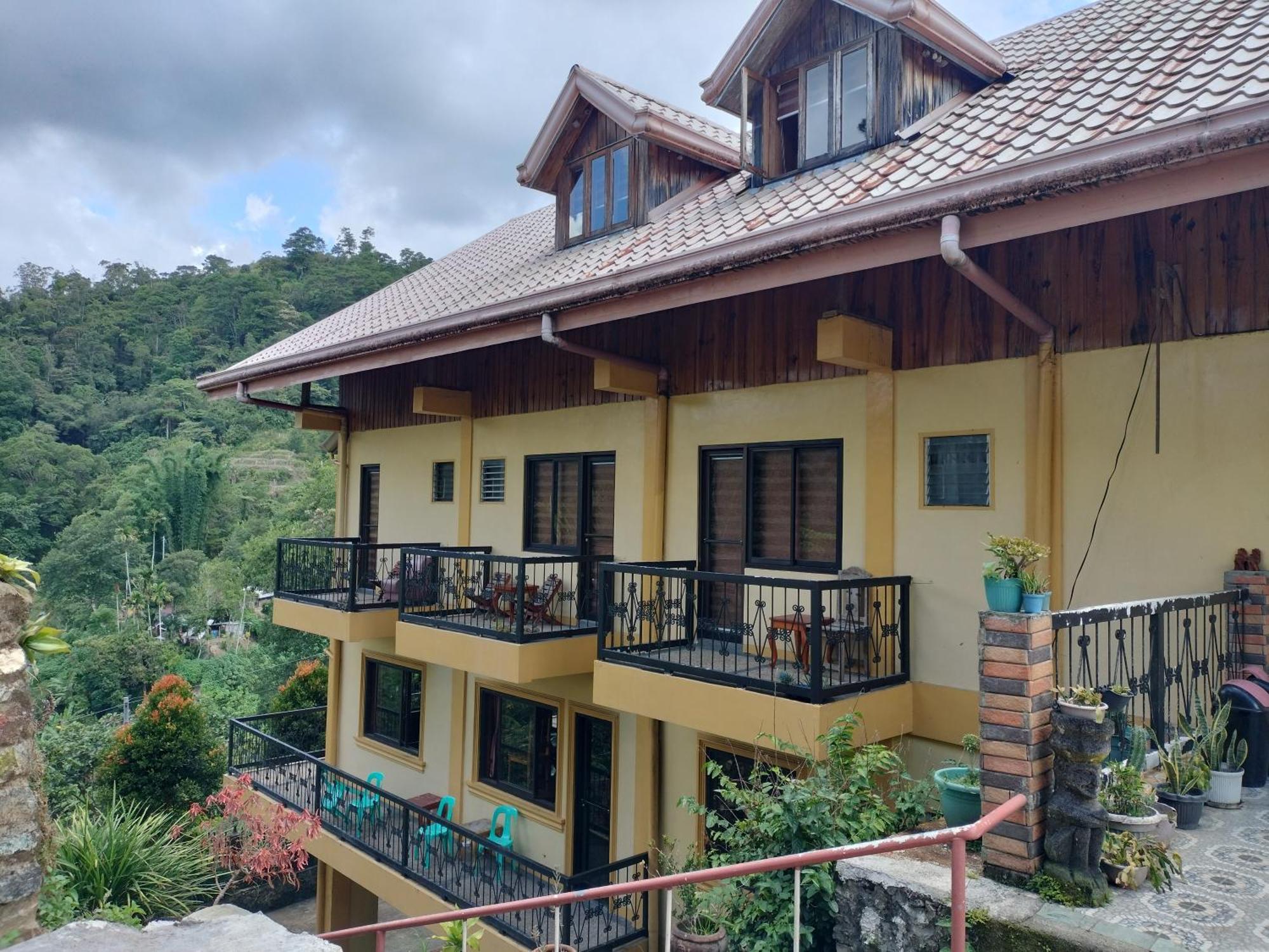 Trekkers Lodge And Cafe บาเนาเว ภายนอก รูปภาพ